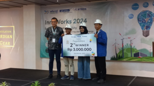 Aprilia Sukma Dewi, Mewakili Prodi TI Politeknik Negeri Madiun Raih Juara 2 Lomba IoT Internasional